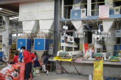 <b>粉末噸袋包裝機(jī)500公斤</b>